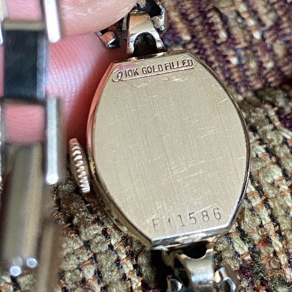 Rare Beautiful Lady Elgin 10k GF 23 Jewels Shock Proof Manual Wind Ladies Watch. - Picture 10 of 11